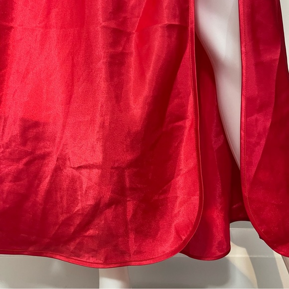 M Vs Victoria’s Secret 1990’s Vintage Gold Label satin & lace red long slip gown - Picture 9 of 9